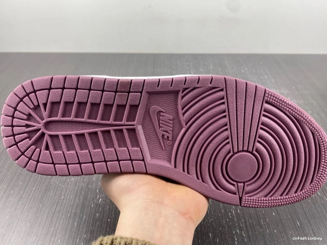 Jordan Air (W) Unity Low DR8057-500 1 0719